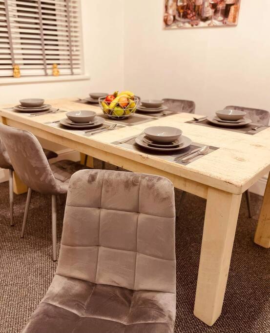 Luxury Suite 3 Bed Apartment Sleeps 6-8 Blackpool Esterno foto