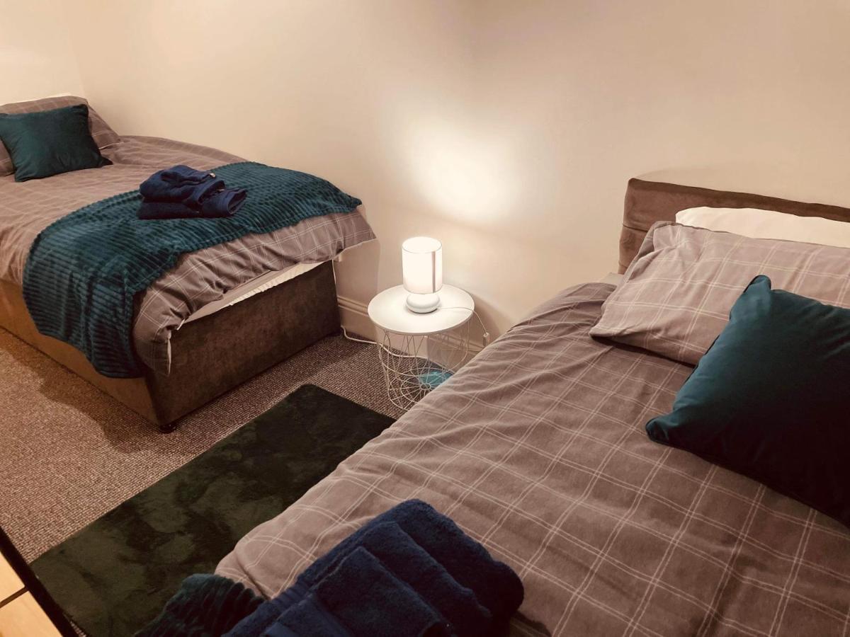 Luxury Suite 3 Bed Apartment Sleeps 6-8 Blackpool Esterno foto